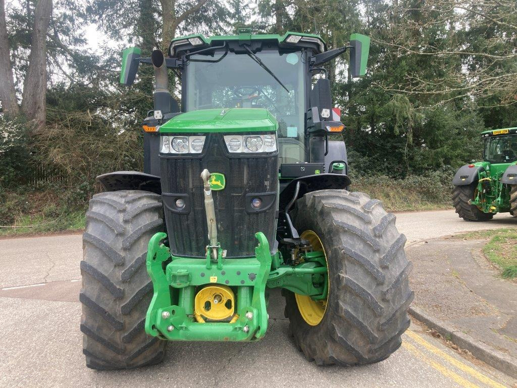 John Deere 7R 310 - Трактор: фото 2 John Deere 7R 310 - Трактор: фото 2