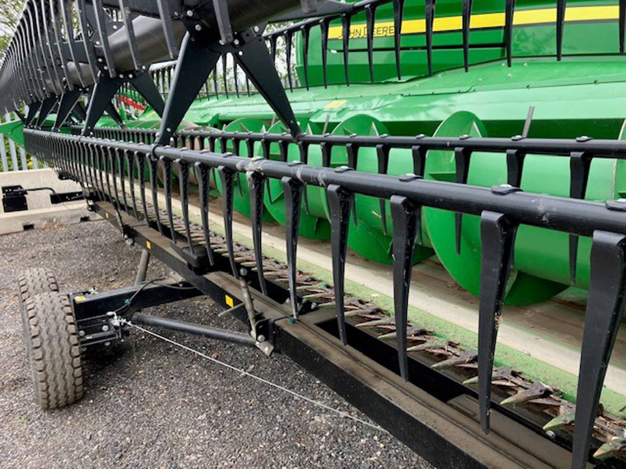 John Deere T560i HillMaster - Зерноуборочный комбайн: фото 3 John Deere T560i HillMaster - Зерноуборочный комбайн: фото 3