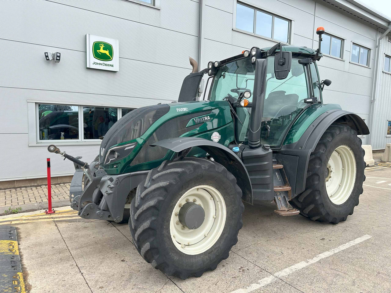Valtra T174EV - Трактор: фото 1 Valtra T174EV - Трактор: фото 1