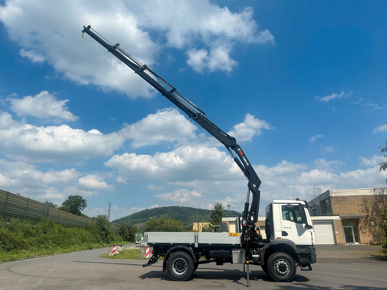 Автоманипулятор MAN TGM 18.320 4x4 Euro 6e Pritsche Hiab 228-4 Kran: фото 6