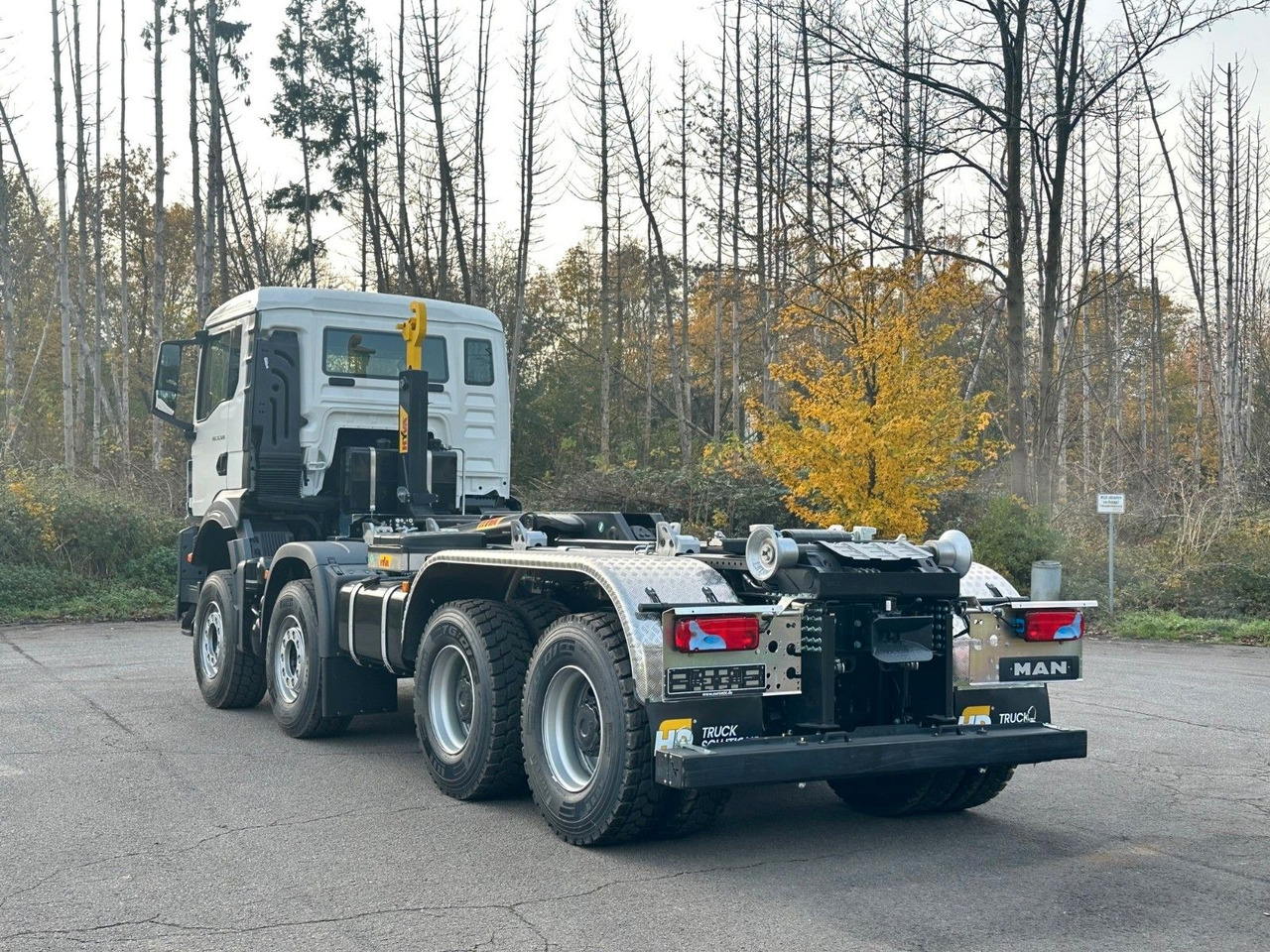 MAN TGS 35.520 8x4 Euro6e Hyva 26-55 Abrollkipper - Крюковой мультилифт: фото 4 MAN TGS 35.520 8x4 Euro6e Hyva 26-55 Abrollkipper - Крюковой мультилифт: фото 4