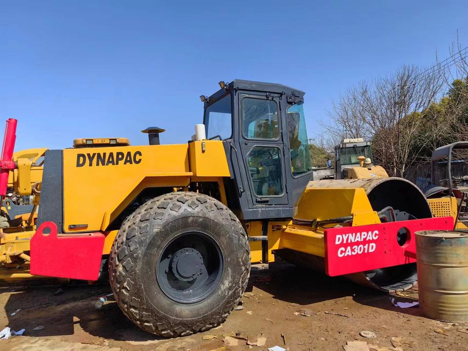 Fast Shipping Superior Quality Used Dynapac CA301D Road Roller Used Vibratory Soil Compactors Strong Power Single Drum Roller - Компактор: фото 2 Fast Shipping Superior Quality Used Dynapac CA301D Road Roller Used Vibratory Soil Compactors Strong Power Single Drum Roller - Компактор: фото 2