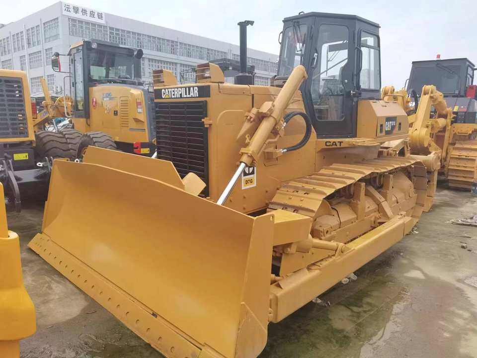 Hot Sale High Quality Used CAT D7G Bulldozer Construction Machinery Caterpillar Bulldozer - Бульдозер: фото 2 Hot Sale High Quality Used CAT D7G Bulldozer Construction Machinery Caterpillar Bulldozer - Бульдозер: фото 2