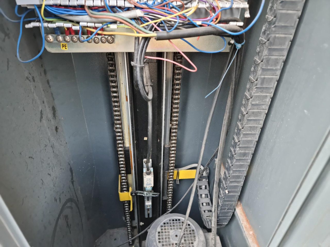 EVC MH R9-2000AE Wikkelmachine - Оборудование для гаражей/ Мастерских: фото 5 EVC MH R9-2000AE Wikkelmachine - Оборудование для гаражей/ Мастерских: фото 5