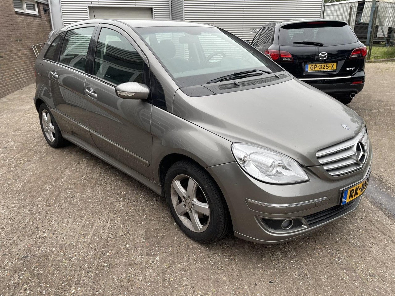 Mercedes-Benz B-Klasse 170 Business Class | 2005 | 217.372 km | RK-857-B - Легковой автомобиль: фото 5 Mercedes-Benz B-Klasse 170 Business Class | 2005 | 217.372 km | RK-857-B - Легковой автомобиль: фото 5