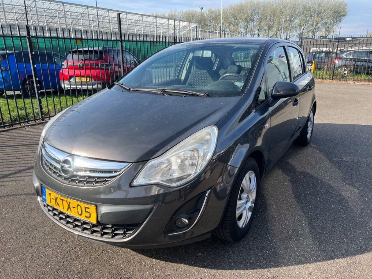 Opel Corsa 1.2 - 16V Design Edition | 2013 | 15.657 km | Automaat | 1KTX05 | NAP: Logisch - Хэтчбек: фото 1 Opel Corsa 1.2 - 16V Design Edition | 2013 | 15.657 km | Automaat | 1KTX05 | NAP: Logisch - Хэтчбек: фото 1
