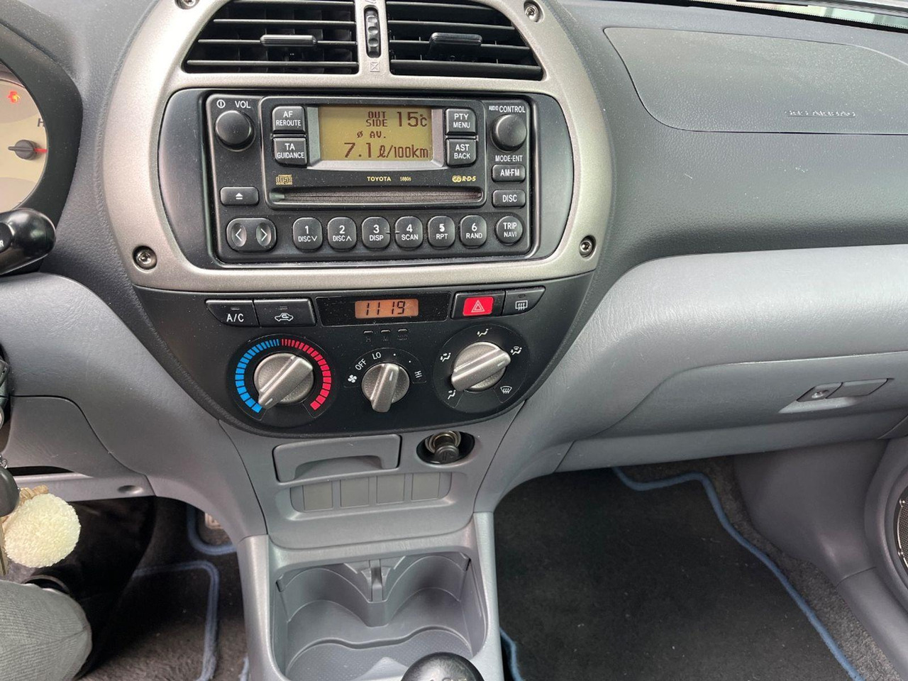 Toyota RAV4 1.8 - 16V VVT - i Luna | 2003 | 130.936 km | PF874X | NAP: Geen oordeel - Внедорожник: фото 5 Toyota RAV4 1.8 - 16V VVT - i Luna | 2003 | 130.936 km | PF874X | NAP: Geen oordeel - Внедорожник: фото 5