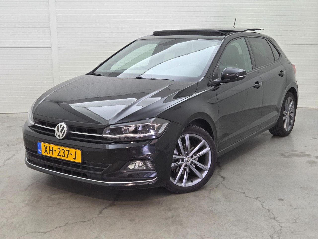 Volkswagen Polo 1.0 TSI Highline | 2019 | 193.826 km | Automaat | XH237J | NAP: Logisch - Хэтчбек: фото 1 Volkswagen Polo 1.0 TSI Highline | 2019 | 193.826 km | Automaat | XH237J | NAP: Logisch - Хэтчбек: фото 1