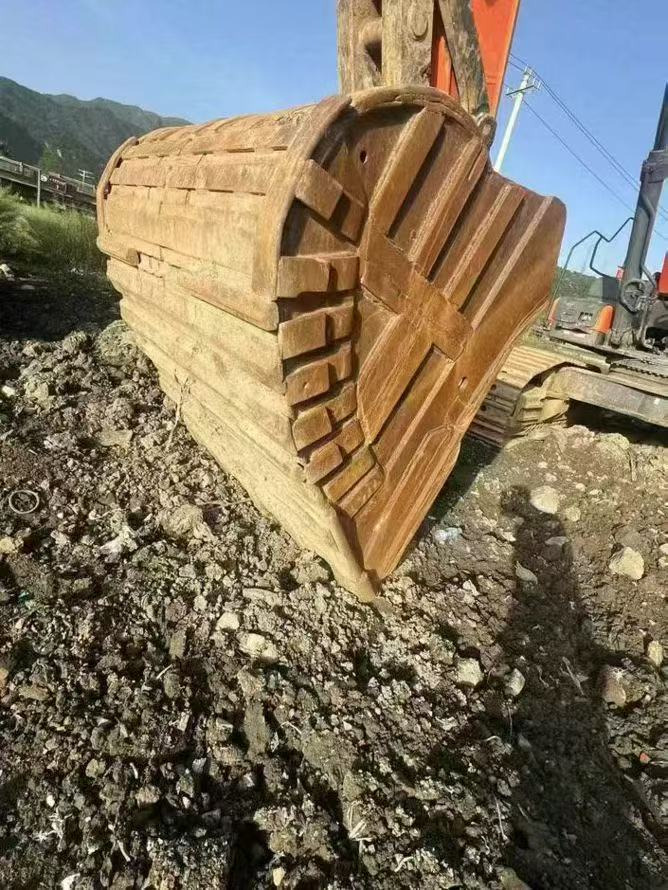 DOOSAN DOOSAN520 - Гусеничный экскаватор: фото 3 DOOSAN DOOSAN520 - Гусеничный экскаватор: фото 3