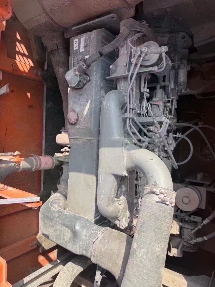 HITACHI 670LCH-5G - Экскаватор: фото 5 HITACHI 670LCH-5G - Экскаватор: фото 5