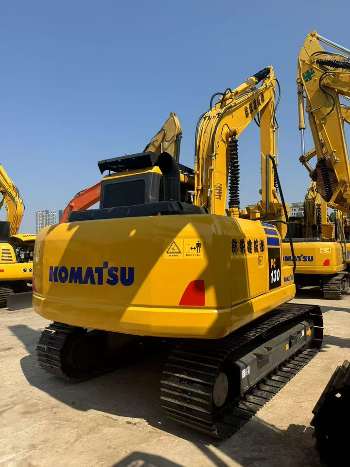 KOMATSU PC130-7 - Гусеничный экскаватор: фото 2 KOMATSU PC130-7 - Гусеничный экскаватор: фото 2