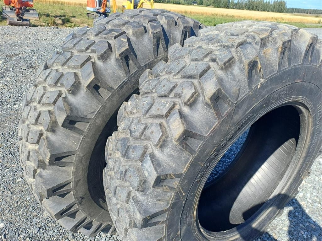 Nokian 18.4 R34 ja 14.9 R24 palapintarenkaat nastoilla - Сельскохозяйственная техника: фото 5 Nokian 18.4 R34 ja 14.9 R24 palapintarenkaat nastoilla - Сельскохозяйственная техника: фото 5