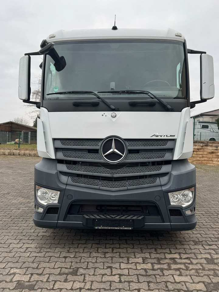 Mercedes-Benz Antos 1836L/4x2/2t.LBW/2xAHK/aus.1Hand/16.Pal. - Грузовик для перевозки напитков: фото 2 Mercedes-Benz Antos 1836L/4x2/2t.LBW/2xAHK/aus.1Hand/16.Pal. - Грузовик для перевозки напитков: фото 2