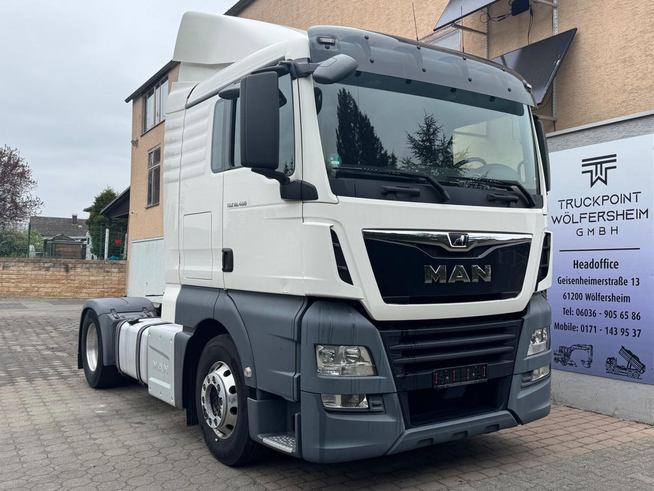 MAN TGX 18.460 XL /1xBett/Retarder/Voll-Spoiler - Тягач: фото 1 MAN TGX 18.460 XL /1xBett/Retarder/Voll-Spoiler - Тягач: фото 1