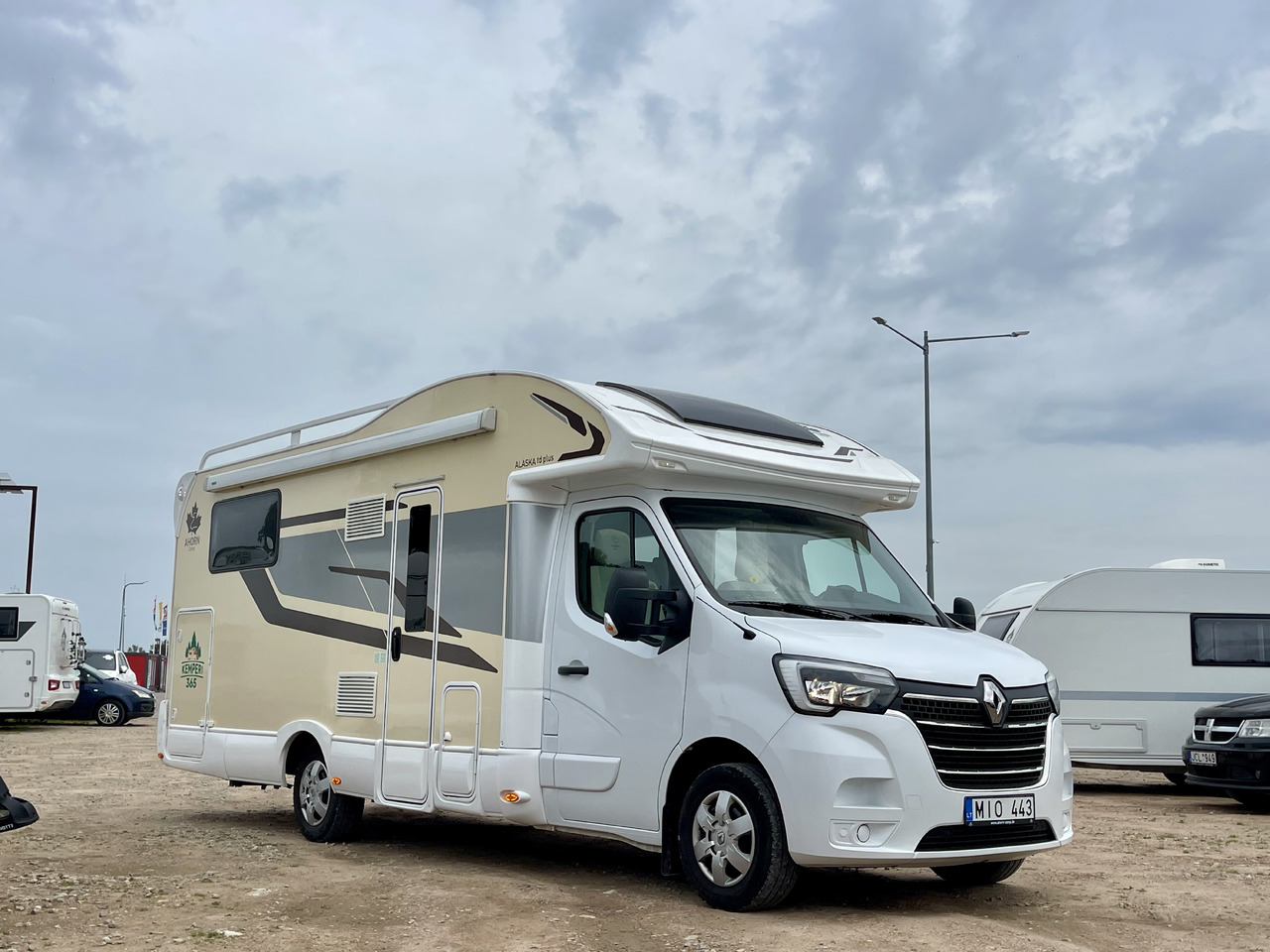 AHORN CAMP Alaska TD plus - Полуинтегрированный автодом: фото 1 AHORN CAMP Alaska TD plus - Полуинтегрированный автодом: фото 1