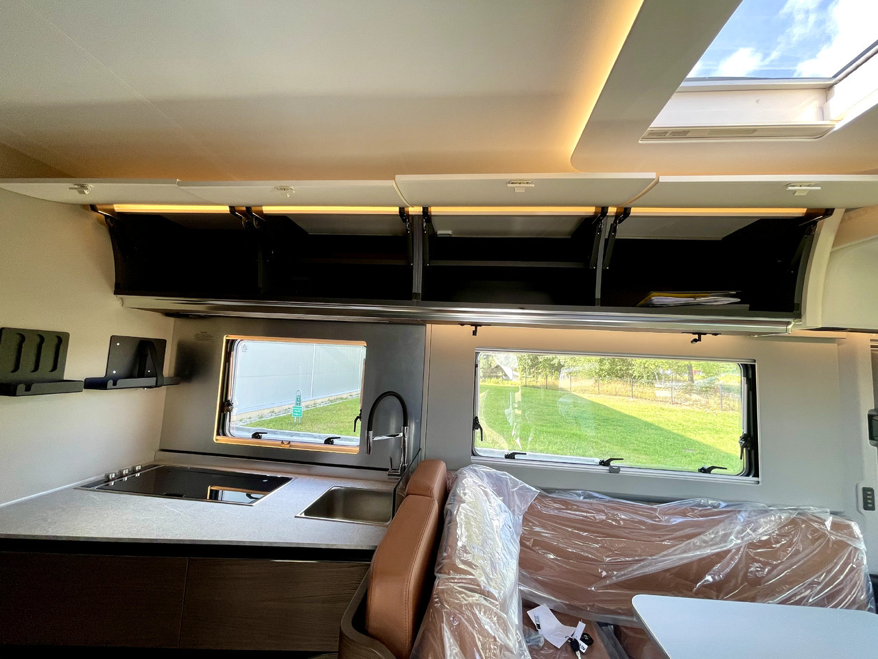 Adria Super Sonic 890 LC - Интегрированный автодом: фото 4 Adria Super Sonic 890 LC - Интегрированный автодом: фото 4
