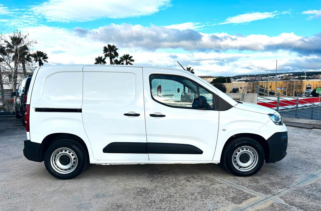 Citroen Berlingo 1.6 hdi 100 cv - Легковой фургон: фото 4 Citroen Berlingo 1.6 hdi 100 cv - Легковой фургон: фото 4