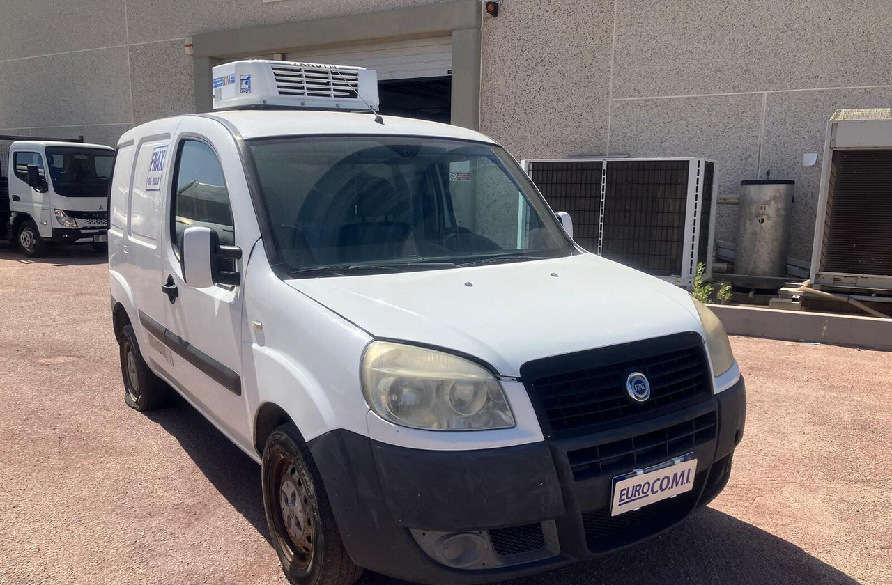 DOBLO' CON COIBENTAZIONE E GRUPPO FRIGO - Малотоннажный рефрижератор: фото 3 DOBLO' CON COIBENTAZIONE E GRUPPO FRIGO - Малотоннажный рефрижератор: фото 3