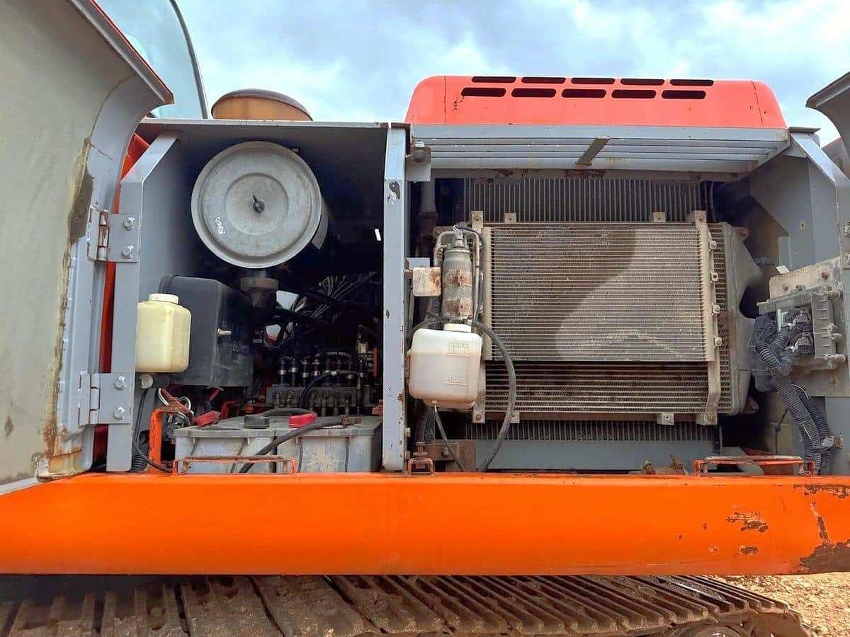 Гусеничный экскаватор FIAT KOBELCO E305: фото 8 Гусеничный экскаватор FIAT KOBELCO E305: фото 8