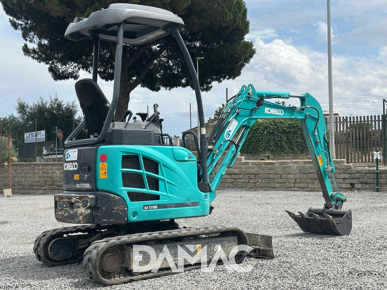 KOBELCO SK17SR-3E - Мини-экскаватор: фото 2 KOBELCO SK17SR-3E - Мини-экскаватор: фото 2