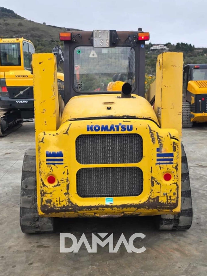 KOMATSU CK20 - Мини-погрузчик с бортовым поворотом: фото 5 KOMATSU CK20 - Мини-погрузчик с бортовым поворотом: фото 5