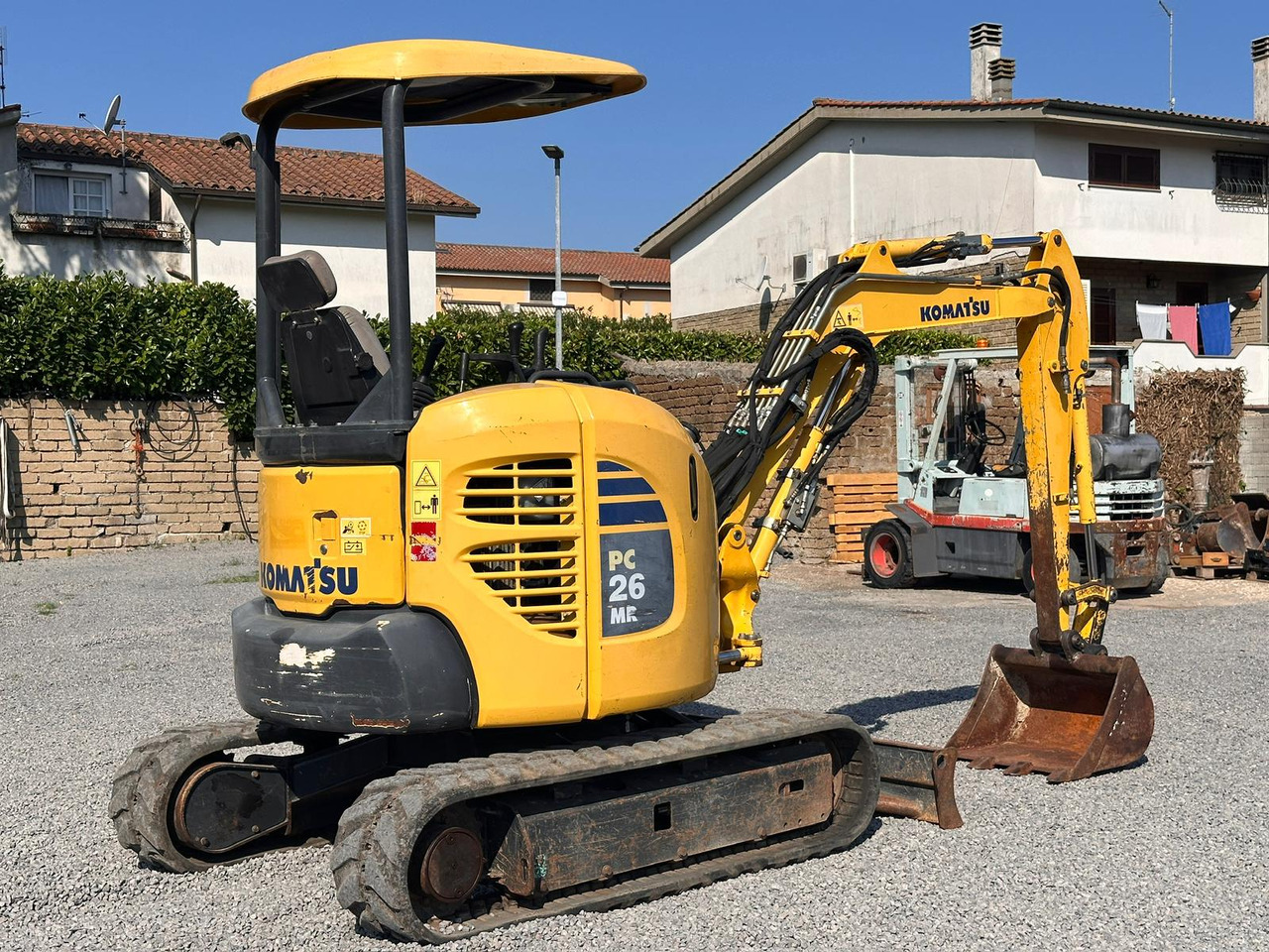 KOMATSU PC26MR-3 - Мини-экскаватор: фото 3 KOMATSU PC26MR-3 - Мини-экскаватор: фото 3