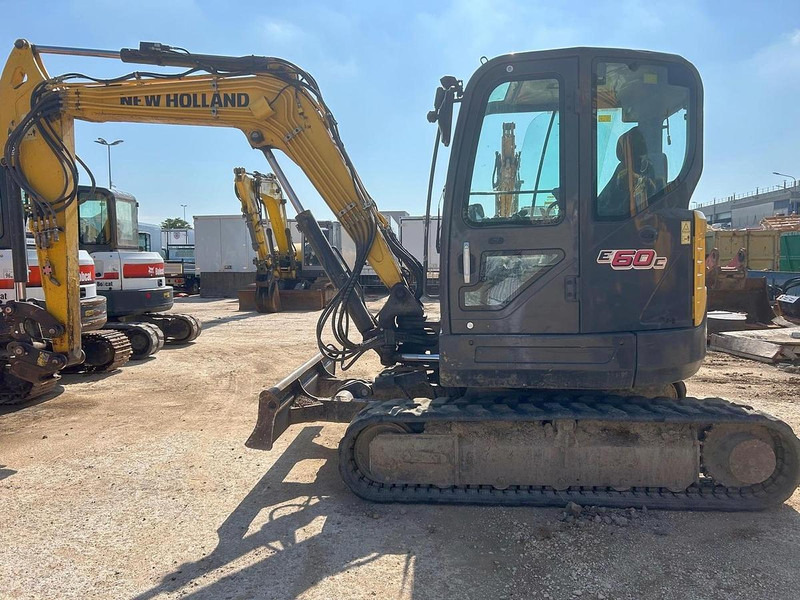New Holland E60C - Мини-экскаватор: фото 2 New Holland E60C - Мини-экскаватор: фото 2