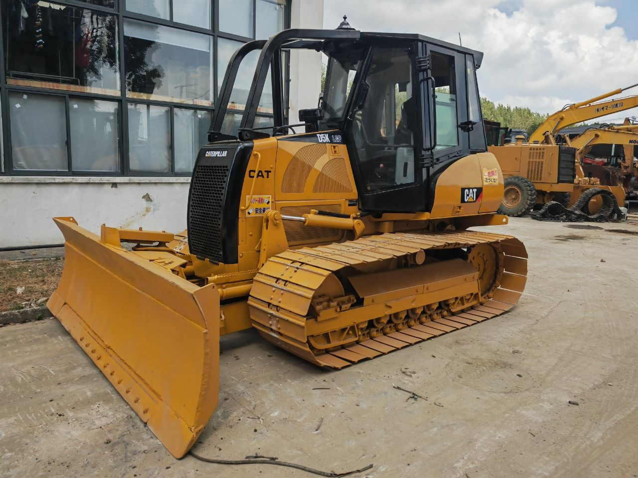 CATERPILLAR D5K - Бульдозер: фото 2 CATERPILLAR D5K - Бульдозер: фото 2