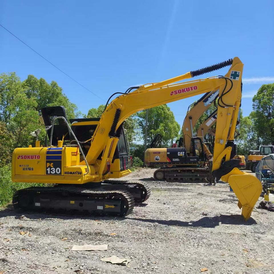 KOMATSU PC130 - Гусеничный экскаватор: фото 3 KOMATSU PC130 - Гусеничный экскаватор: фото 3