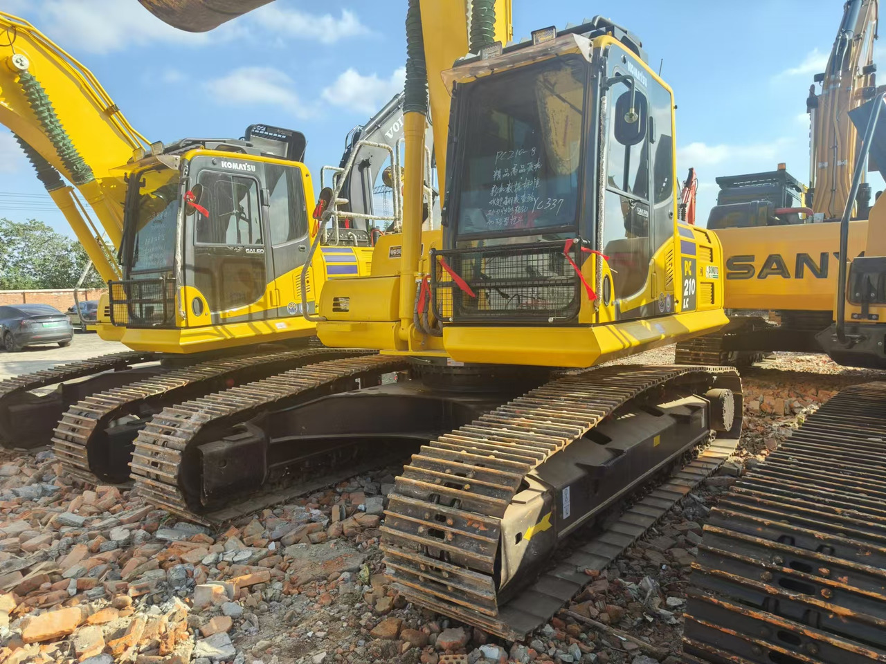 KOMATSU PC210LC-8 - Гусеничный экскаватор: фото 4 KOMATSU PC210LC-8 - Гусеничный экскаватор: фото 4