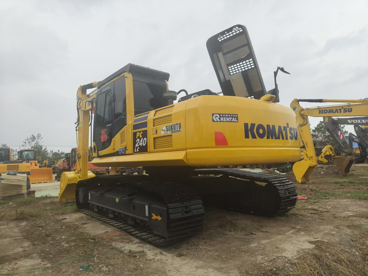 KOMATSU PC240LC-8 - Гусеничный экскаватор: фото 4 KOMATSU PC240LC-8 - Гусеничный экскаватор: фото 4