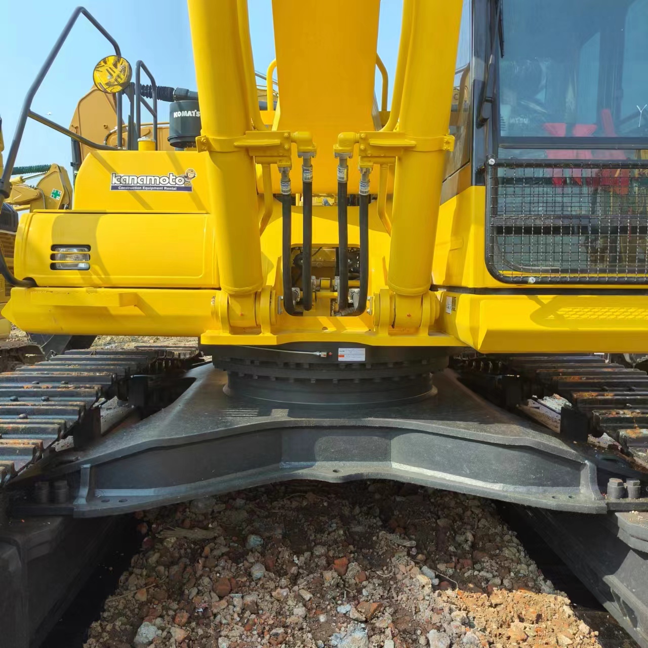 KOMATSU PC450 - Гусеничный экскаватор: фото 4 KOMATSU PC450 - Гусеничный экскаватор: фото 4