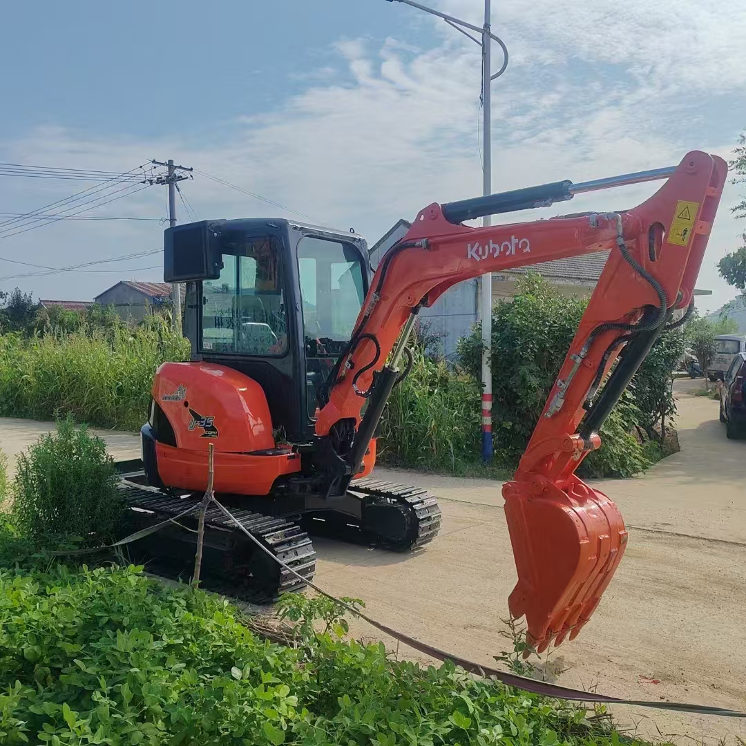 KUBOTA U35 - Мини-экскаватор: фото 2 KUBOTA U35 - Мини-экскаватор: фото 2