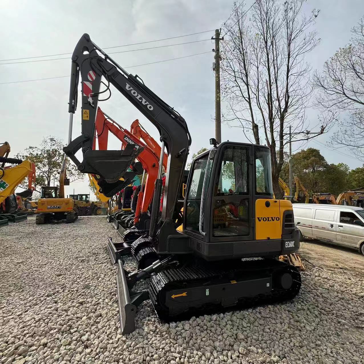 VOLVO EC60 - Мини-экскаватор: фото 4 VOLVO EC60 - Мини-экскаватор: фото 4