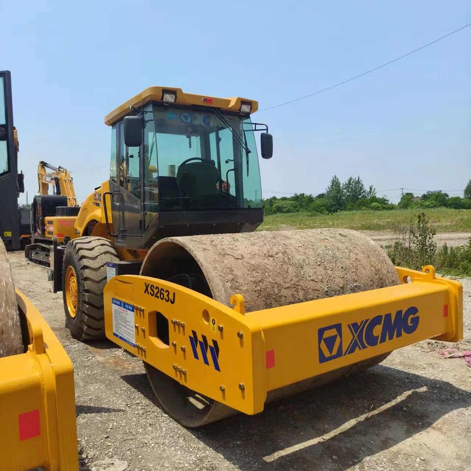 XCMG XS263J - Компактор: фото 5 XCMG XS263J - Компактор: фото 5