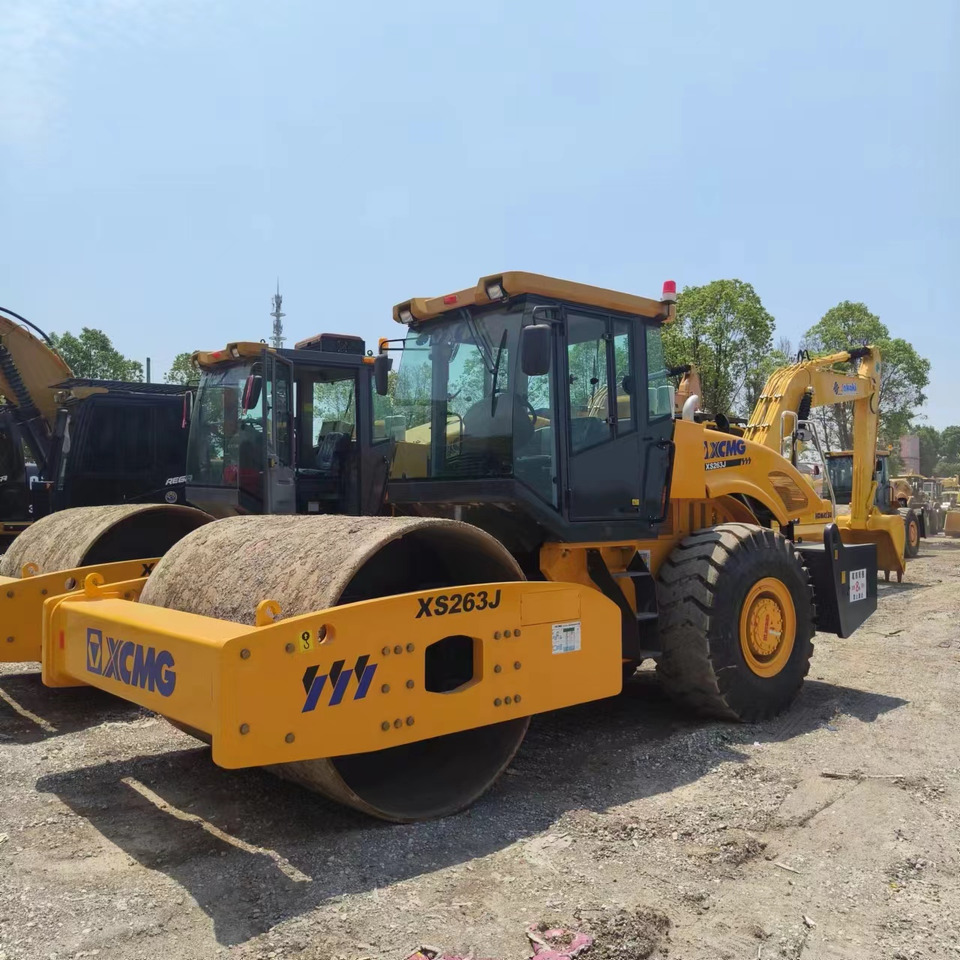 XCMG XS263J - Компактор: фото 1 XCMG XS263J - Компактор: фото 1