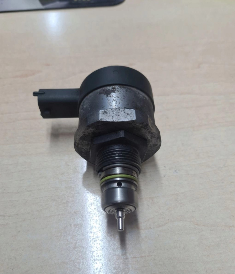 BOSCH- REGULATOR CIŚNIENIA LISTWY PALIWA FORD F-MAX 500 Gc46 9H321 BA 0281006475 - Клапан: фото 3 BOSCH- REGULATOR CIŚNIENIA LISTWY PALIWA FORD F-MAX 500 Gc46 9H321 BA 0281006475 - Клапан: фото 3