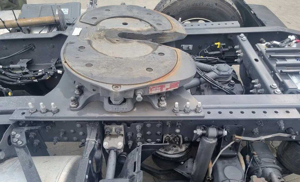 JOST 150 MM VOLVO FH 4 FM 4 FH 5 FM 5 RENAULT GAMA T C K VOLVO FH 4 FM 4 FH 5 FM 5 RENAULT GAMA T C K - Седло: фото 1 JOST 150 MM VOLVO FH 4 FM 4 FH 5 FM 5 RENAULT GAMA T C K VOLVO FH 4 FM 4 FH 5 FM 5 RENAULT GAMA T C K - Седло: фото 1