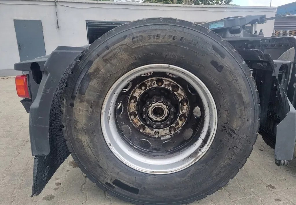 OPONY TYŁ NAPĘDOWE MICHELIN X MULTI ENERGY D2 315/70/22.5 4 szt. - Шина: фото 1 OPONY TYŁ NAPĘDOWE MICHELIN X MULTI ENERGY D2 315/70/22.5 4 szt. - Шина: фото 1