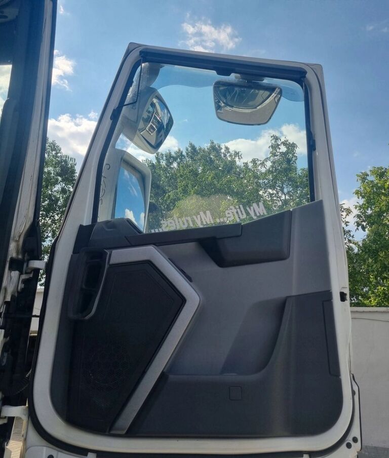 RENAULT DRZWI KOMPLETNE PRAWE RENAULT GAMA T RANGE WYSOKA KABINA HIGH - Дверь и запчасти для Грузовиков: фото 2 RENAULT DRZWI KOMPLETNE PRAWE RENAULT GAMA T RANGE WYSOKA KABINA HIGH - Дверь и запчасти для Грузовиков: фото 2