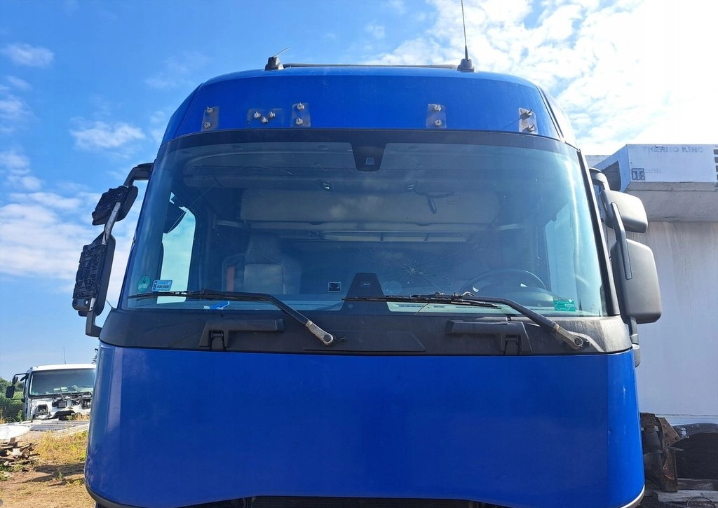 RENAULT KABINA KOMPLETNA RENAULT GAMA T RANGE EURO 6 - Кабина для Грузовиков: фото 2 RENAULT KABINA KOMPLETNA RENAULT GAMA T RANGE EURO 6 - Кабина для Грузовиков: фото 2