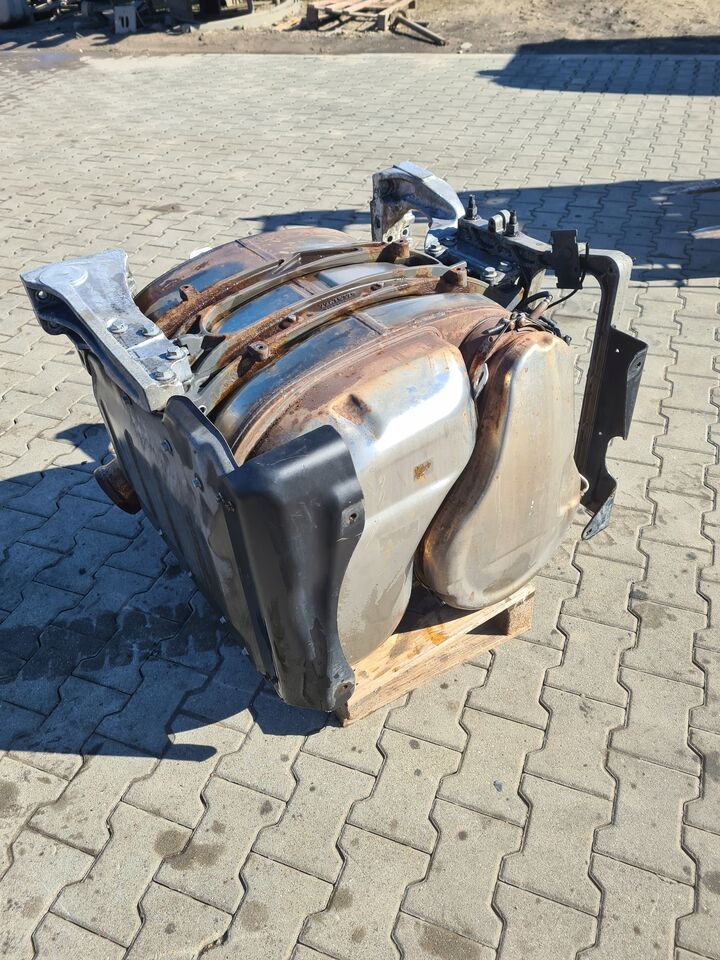 RENAULT KATALIZATOR TŁUMIK DPF FILTR KOMPLETNY RENAULT GAMA T RANGE VOLVO FH 4 FM 4 - Катализатор для Грузовиков: фото 1 RENAULT KATALIZATOR TŁUMIK DPF FILTR KOMPLETNY RENAULT GAMA T RANGE VOLVO FH 4 FM 4 - Катализатор для Грузовиков: фото 1