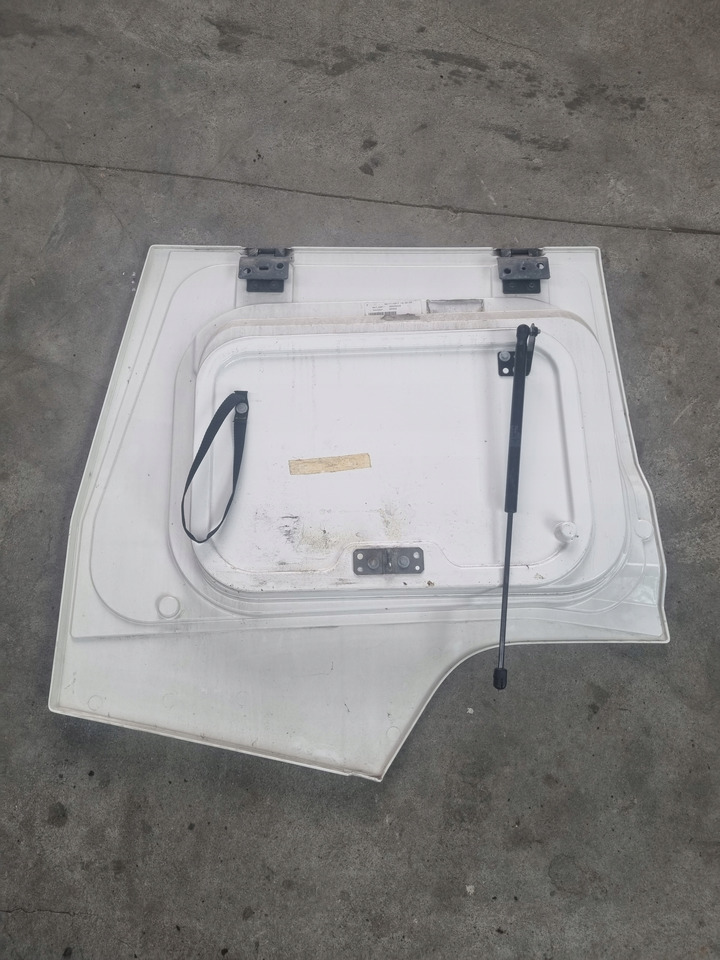 RENAULT KLAPA SCHOWKA DRZWICZKI LEWE RENAULT GAMA RANGE T - Кузов и экстерьер для Грузовиков: фото 2 RENAULT KLAPA SCHOWKA DRZWICZKI LEWE RENAULT GAMA RANGE T - Кузов и экстерьер для Грузовиков: фото 2