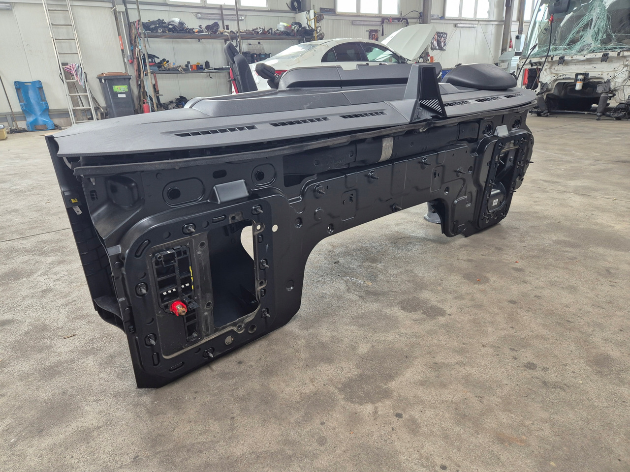 RENAULT KONSOLA KOMPLETNA KOKPIT DESKA PRZEKŁADKA ANGLIKA RENAULT GAMA T RANGE EVO - Кабина и интерьер для Грузовиков: фото 5 RENAULT KONSOLA KOMPLETNA KOKPIT DESKA PRZEKŁADKA ANGLIKA RENAULT GAMA T RANGE EVO - Кабина и интерьер для Грузовиков: фото 5