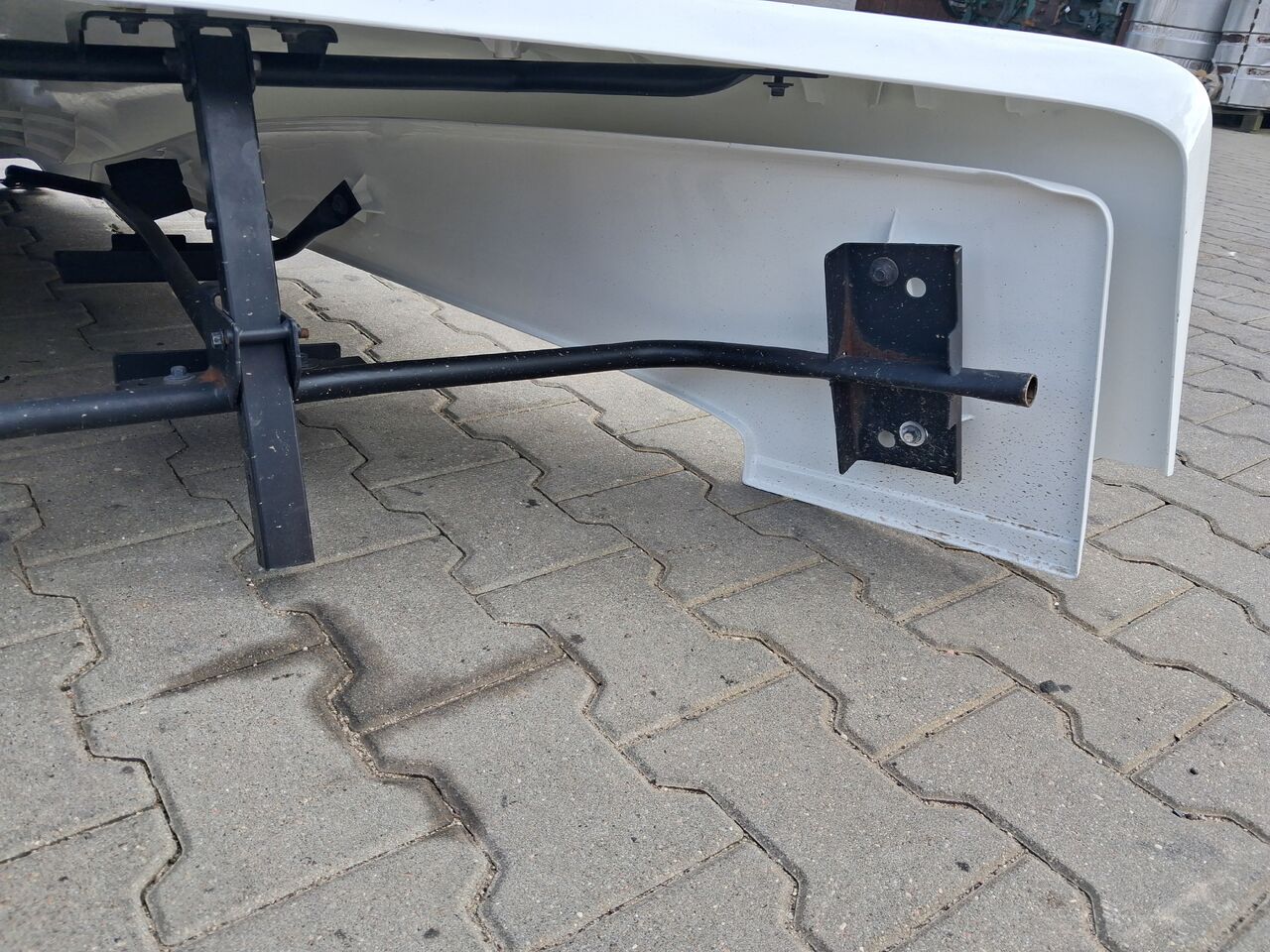 RENAULT SPOILER OWIEWKA DACHOWA KABINY RENAULT GAMA T RANGE - Аэродинамика/ Спойлеры для Грузовиков: фото 3 RENAULT SPOILER OWIEWKA DACHOWA KABINY RENAULT GAMA T RANGE - Аэродинамика/ Спойлеры для Грузовиков: фото 3