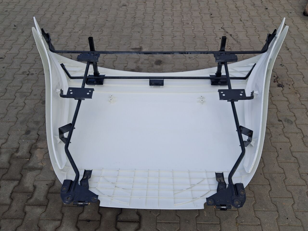 RENAULT SPOILER OWIEWKA DACHOWA KABINY RENAULT GAMA T RANGE - Аэродинамика/ Спойлеры для Грузовиков: фото 5 RENAULT SPOILER OWIEWKA DACHOWA KABINY RENAULT GAMA T RANGE - Аэродинамика/ Спойлеры для Грузовиков: фото 5