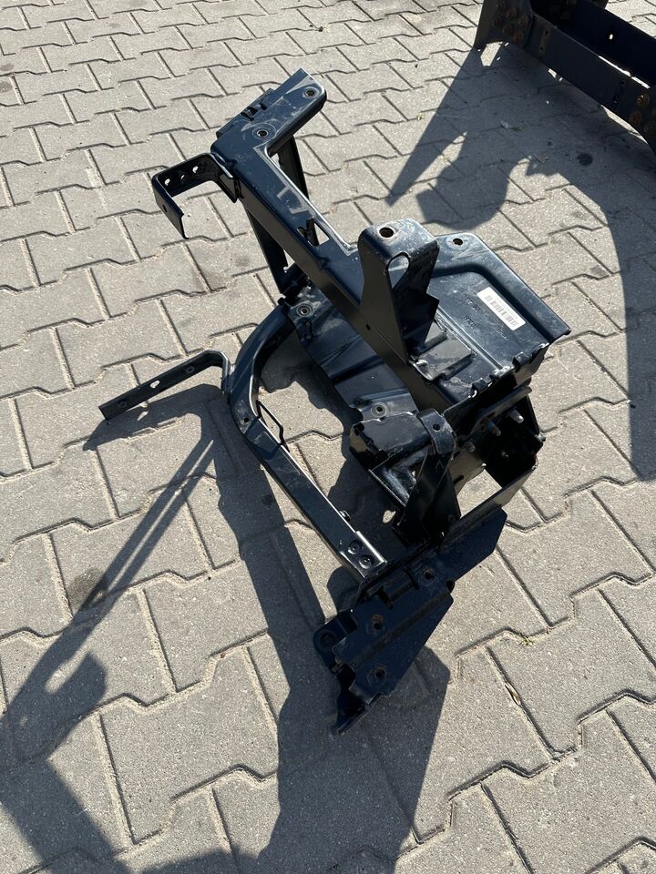 RENAULT STELAŻ STOPNICY STOPNIA LEWY RENAULT GAMA T RANGE - Боковая подножка для Грузовиков: фото 4 RENAULT STELAŻ STOPNICY STOPNIA LEWY RENAULT GAMA T RANGE - Боковая подножка для Грузовиков: фото 4