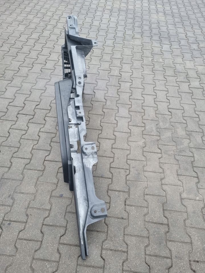 RENAULT STOPNICA GÓRNA STOPIEŃ LEWY RENAULT GAMA T RANGE - Боковая подножка для Грузовиков: фото 4 RENAULT STOPNICA GÓRNA STOPIEŃ LEWY RENAULT GAMA T RANGE - Боковая подножка для Грузовиков: фото 4