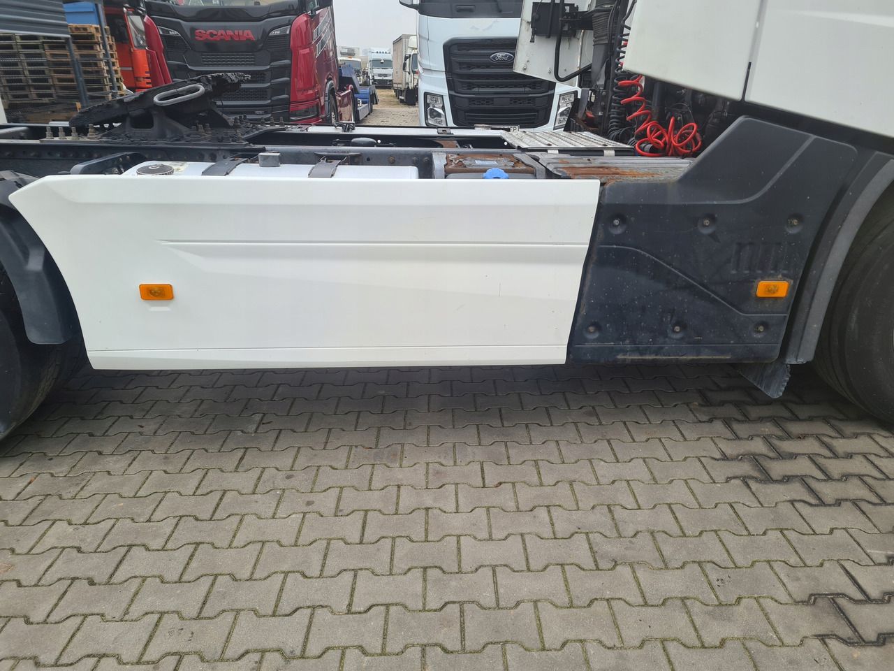 RENAULT ZABUDOWY OSŁONY MIĘDZYOSIOWE MOCOWANIA ORYGINAŁ RENAULT GAMA T RANGE - Аэродинамика/ Спойлеры для Грузовиков: фото 3 RENAULT ZABUDOWY OSŁONY MIĘDZYOSIOWE MOCOWANIA ORYGINAŁ RENAULT GAMA T RANGE - Аэродинамика/ Спойлеры для Грузовиков: фото 3