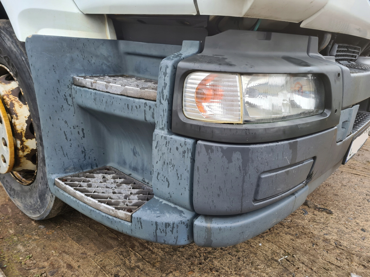 RENAULT ZDERZAK KOMPLETNY Z LAMPAMI BELKA STOPNIE RENAULT MIDLUM DXI 22.5 EURO 5 - Бампер для Грузовиков: фото 3 RENAULT ZDERZAK KOMPLETNY Z LAMPAMI BELKA STOPNIE RENAULT MIDLUM DXI 22.5 EURO 5 - Бампер для Грузовиков: фото 3